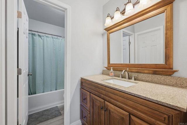 958 Marlin Drive, Vista, CA 92084