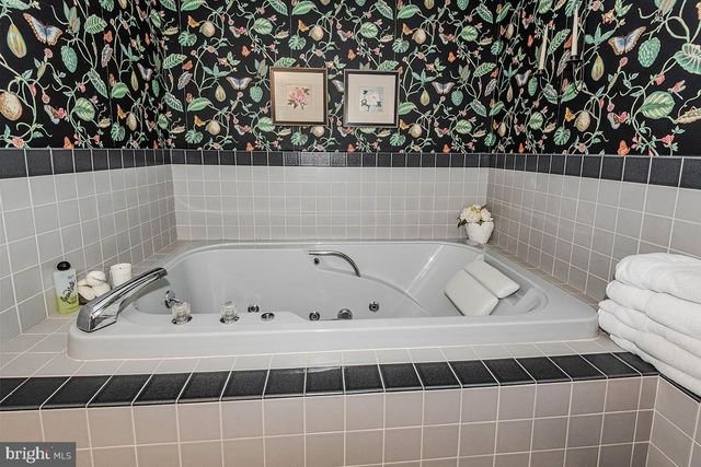 1838 LINDAMOOR DR, Annapolis, MD 21401