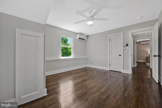 2105 QUEENS CHAPEL RD, Hyattsville, MD 20782