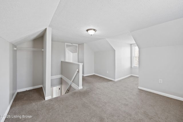 5301 Alpine Way, Louisville, KY 40214