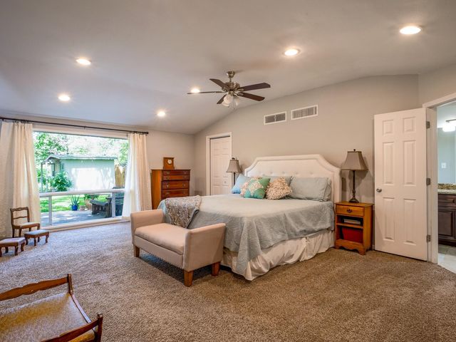1110 Arbor LN, Marble Falls, TX 78654