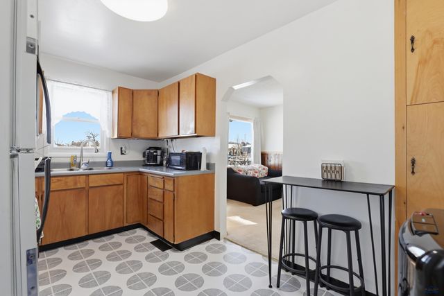 705 E DENVER, Rapid City, SD 57701