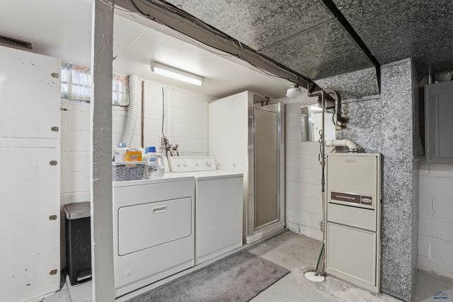 705 E DENVER, Rapid City, SD 57701