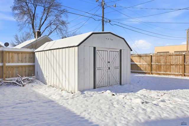 705 E DENVER, Rapid City, SD 57701