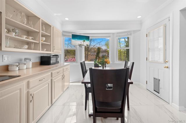 1239 Lynne Street, Baldwin, NY 11510