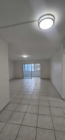 12005 Poinciana Boulevard 102, Royal Palm Beach, FL 33411