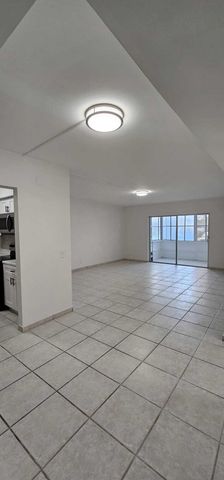 12005 Poinciana Boulevard 102, Royal Palm Beach, FL 33411