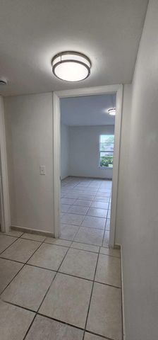 12005 Poinciana Boulevard 102, Royal Palm Beach, FL 33411