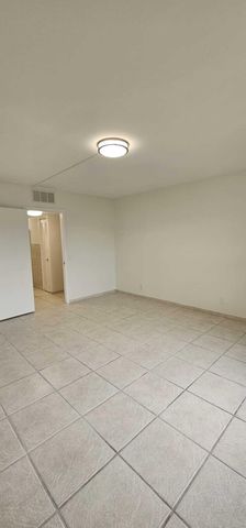 12005 Poinciana Boulevard 102, Royal Palm Beach, FL 33411