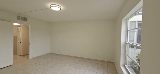 12005 Poinciana Boulevard 102, Royal Palm Beach, FL 33411