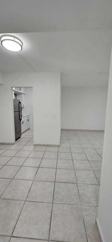 12005 Poinciana Boulevard 102, Royal Palm Beach, FL 33411