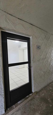 12005 Poinciana Boulevard 102, Royal Palm Beach, FL 33411