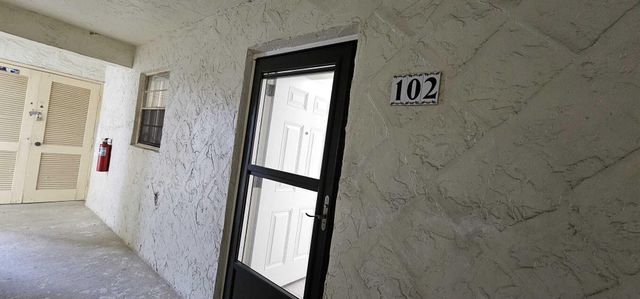 12005 Poinciana Boulevard 102, Royal Palm Beach, FL 33411