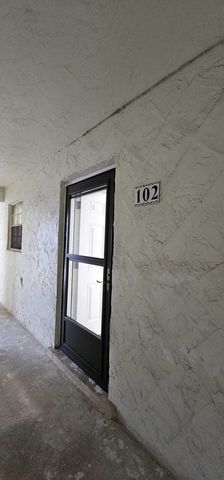 12005 Poinciana Boulevard 102, Royal Palm Beach, FL 33411