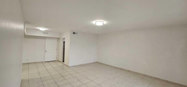 12005 Poinciana Boulevard 102, Royal Palm Beach, FL 33411