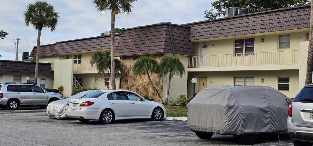 12005 Poinciana Boulevard 102, Royal Palm Beach, FL 33411