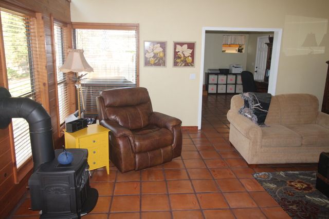 14415 Del Oro Court, Red Bluff, CA 96080