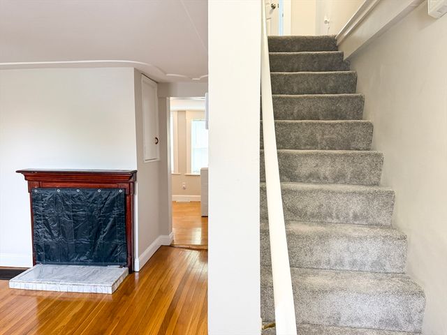 21 High St 21, Milton, MA 02186