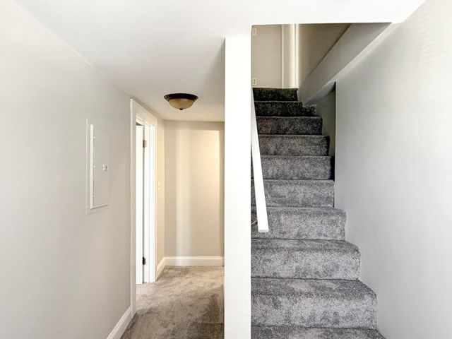 21 High St 21, Milton, MA 02186