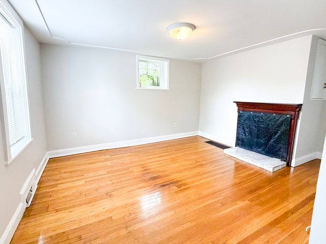 21 High St 21, Milton, MA 02186