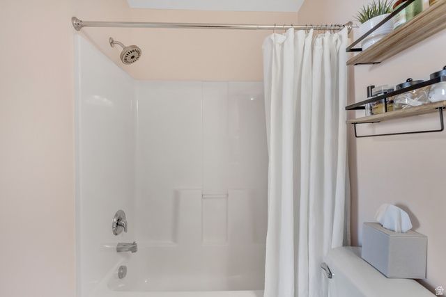 4257 W CLARKS DR, South Jordan, UT 84009