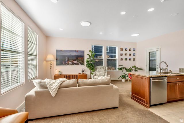 4257 W CLARKS DR, South Jordan, UT 84009