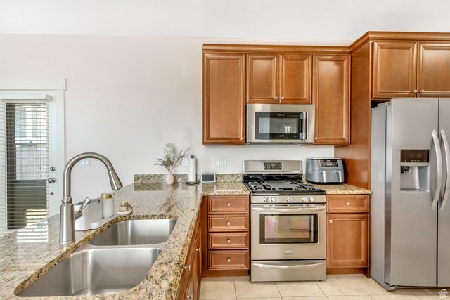 4257 W CLARKS DR, South Jordan, UT 84009