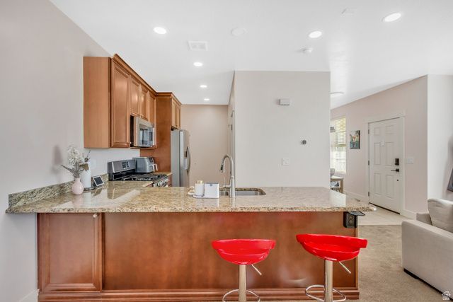 4257 W CLARKS DR, South Jordan, UT 84009