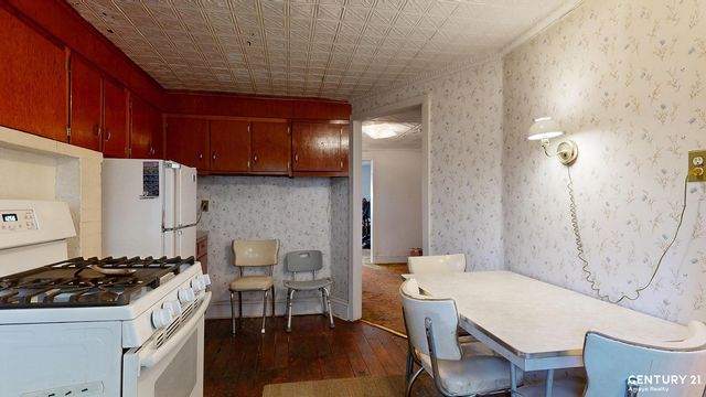 21 2nd Street, New York City, NY 11231