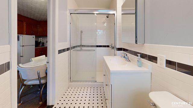 21 2nd Street, New York City, NY 11231