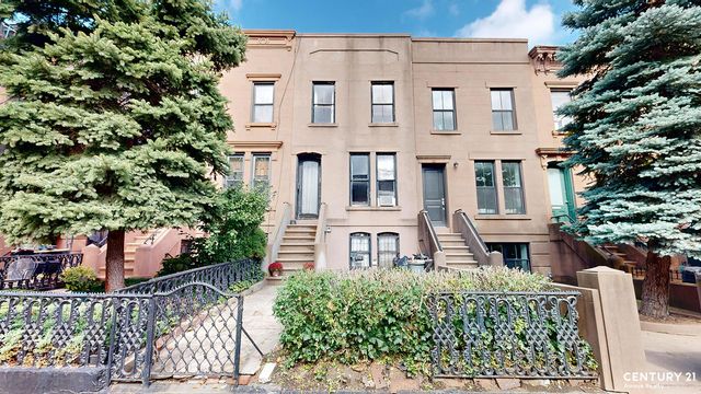 21 2nd Street, New York City, NY 11231