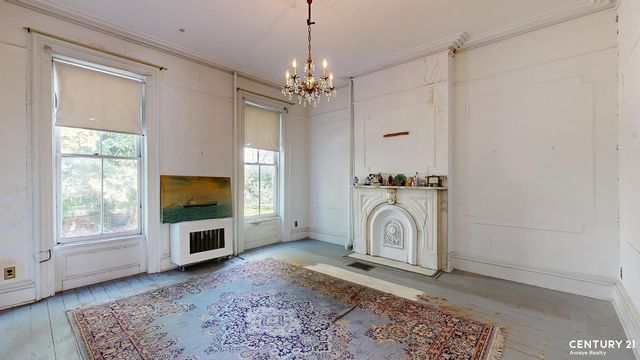 21 2nd Street, New York City, NY 11231