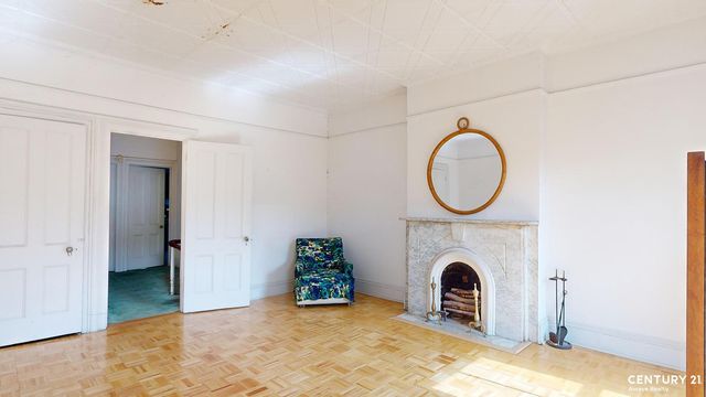 21 2nd Street, New York City, NY 11231