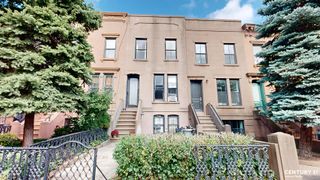 21 2nd Street, New York City, NY 11231