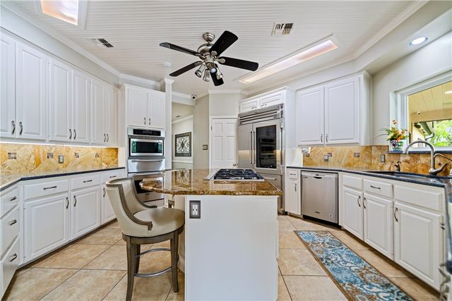 5548 County Road 81, Robstown, TX 78380