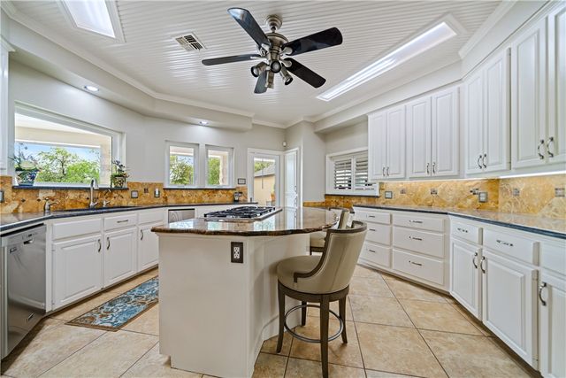 5548 County Road 81, Robstown, TX 78380