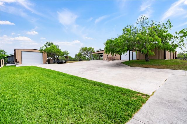 5548 County Road 81, Robstown, TX 78380