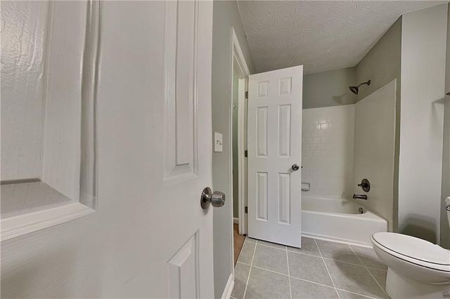 3013 Meadowsweet Trail, Snellville, GA 30078