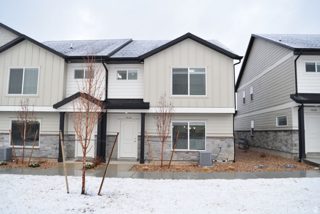 Image 1 of property listing at 1924 E 1550 N, Spanish Fork, UT 84660