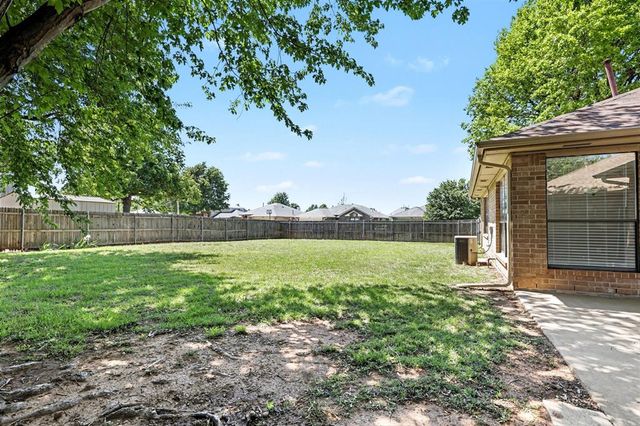 1820 Zion Place, Edmond, OK 73003