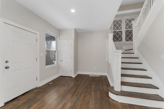 2233 Sheridan Street, Detroit, MI 48214