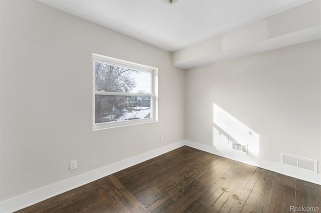 2233 Sheridan Street, Detroit, MI 48214