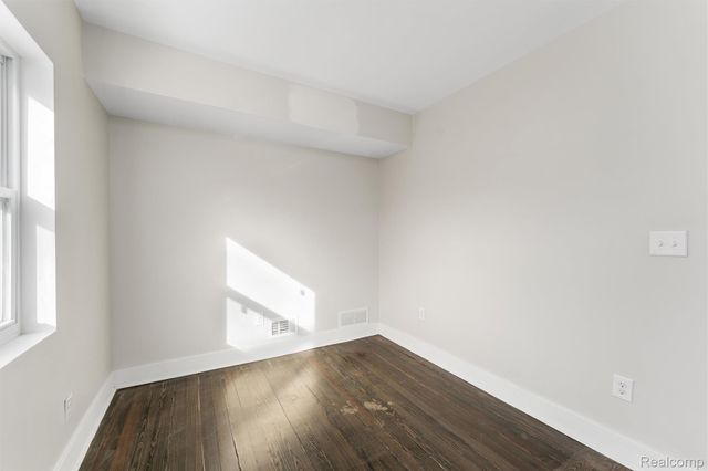 2233 Sheridan Street, Detroit, MI 48214