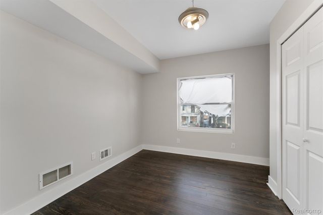 2233 Sheridan Street, Detroit, MI 48214