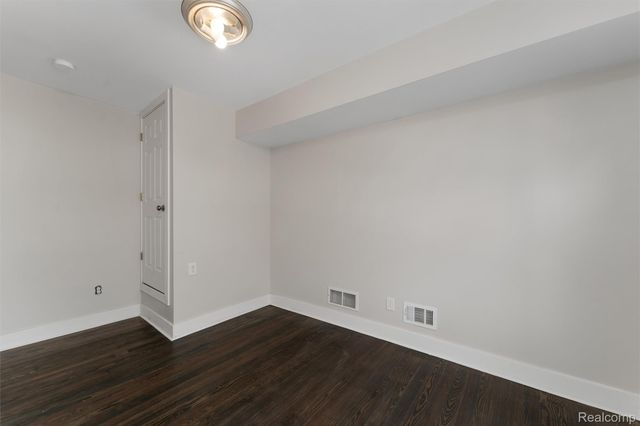 2233 Sheridan Street, Detroit, MI 48214