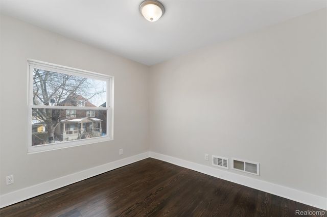 2233 Sheridan Street, Detroit, MI 48214