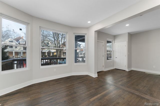 2233 Sheridan Street, Detroit, MI 48214