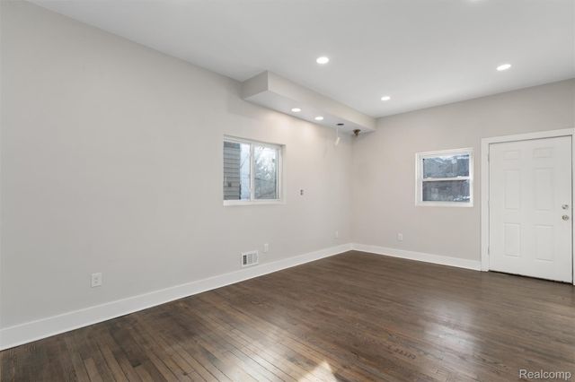 2233 Sheridan Street, Detroit, MI 48214