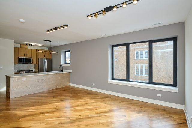 5200 N Winthrop Avenue 2S, Chicago, IL 60640