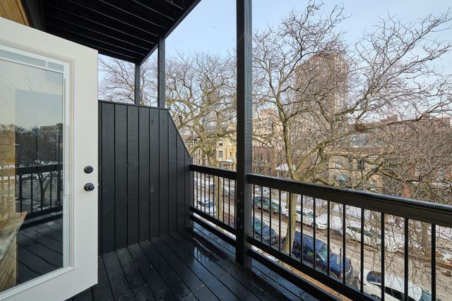 5200 N Winthrop Avenue 2S, Chicago, IL 60640